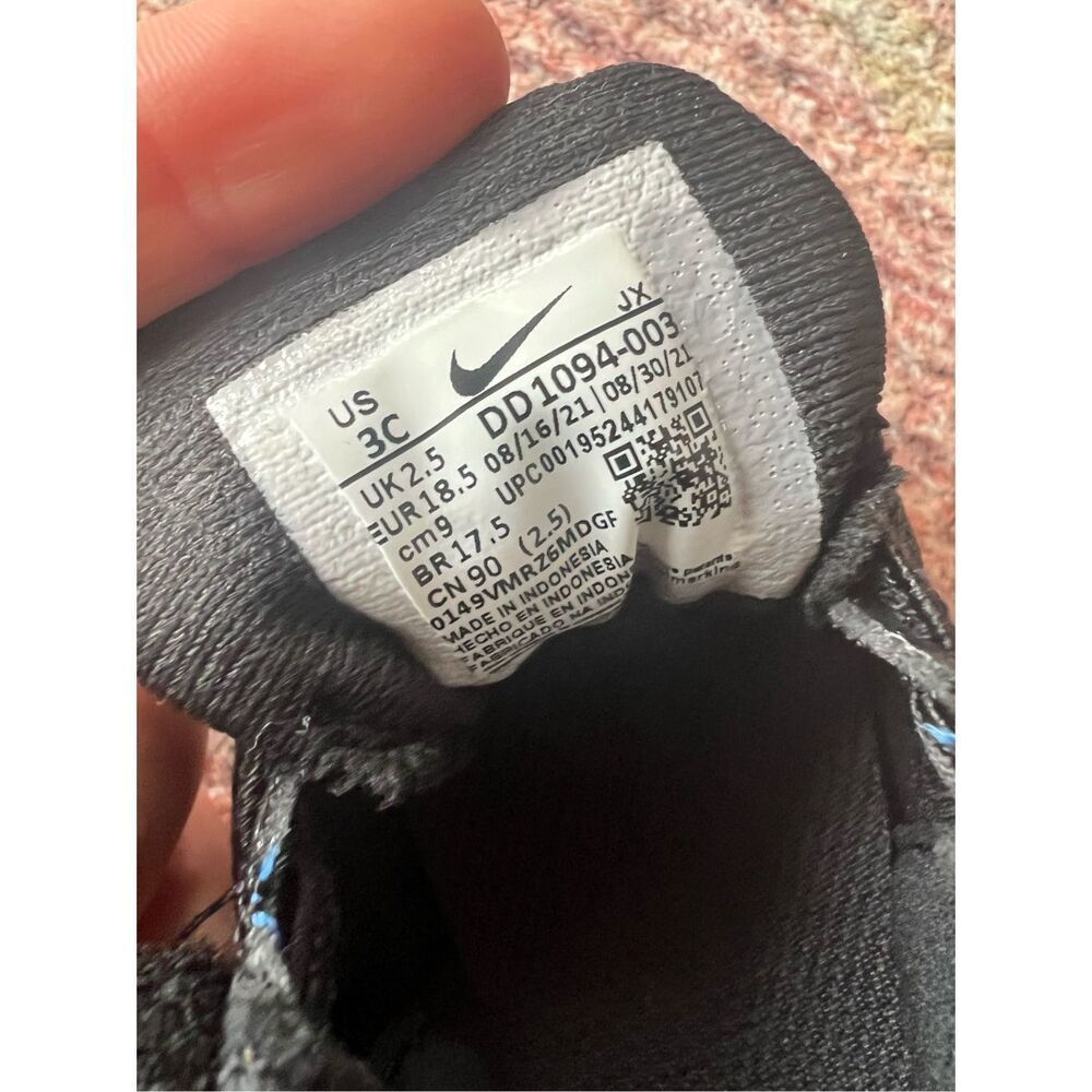 Baby Nike Sneaker Bundle - Picture 4 of 5